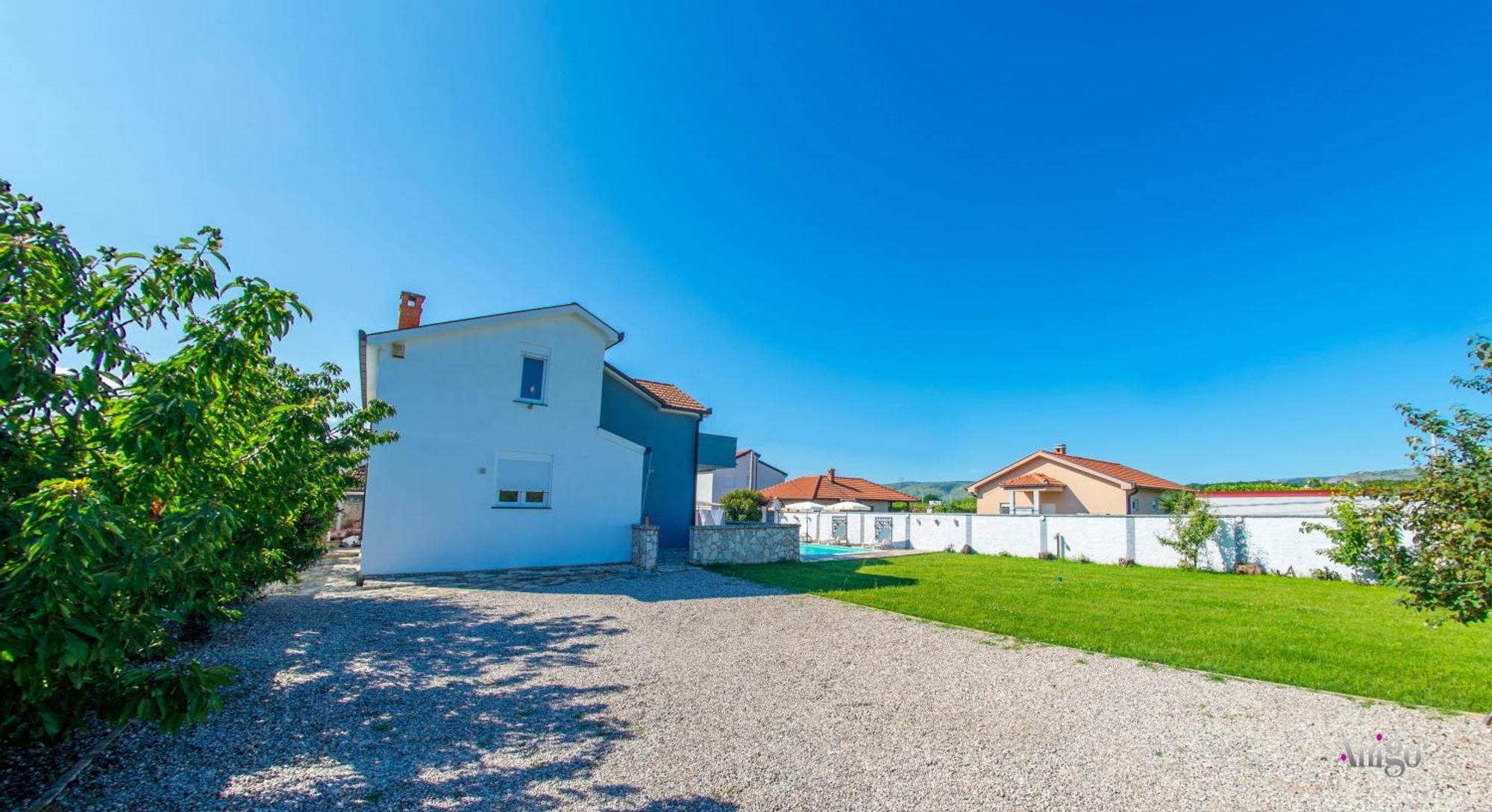 Pearl- With Private Pool *
