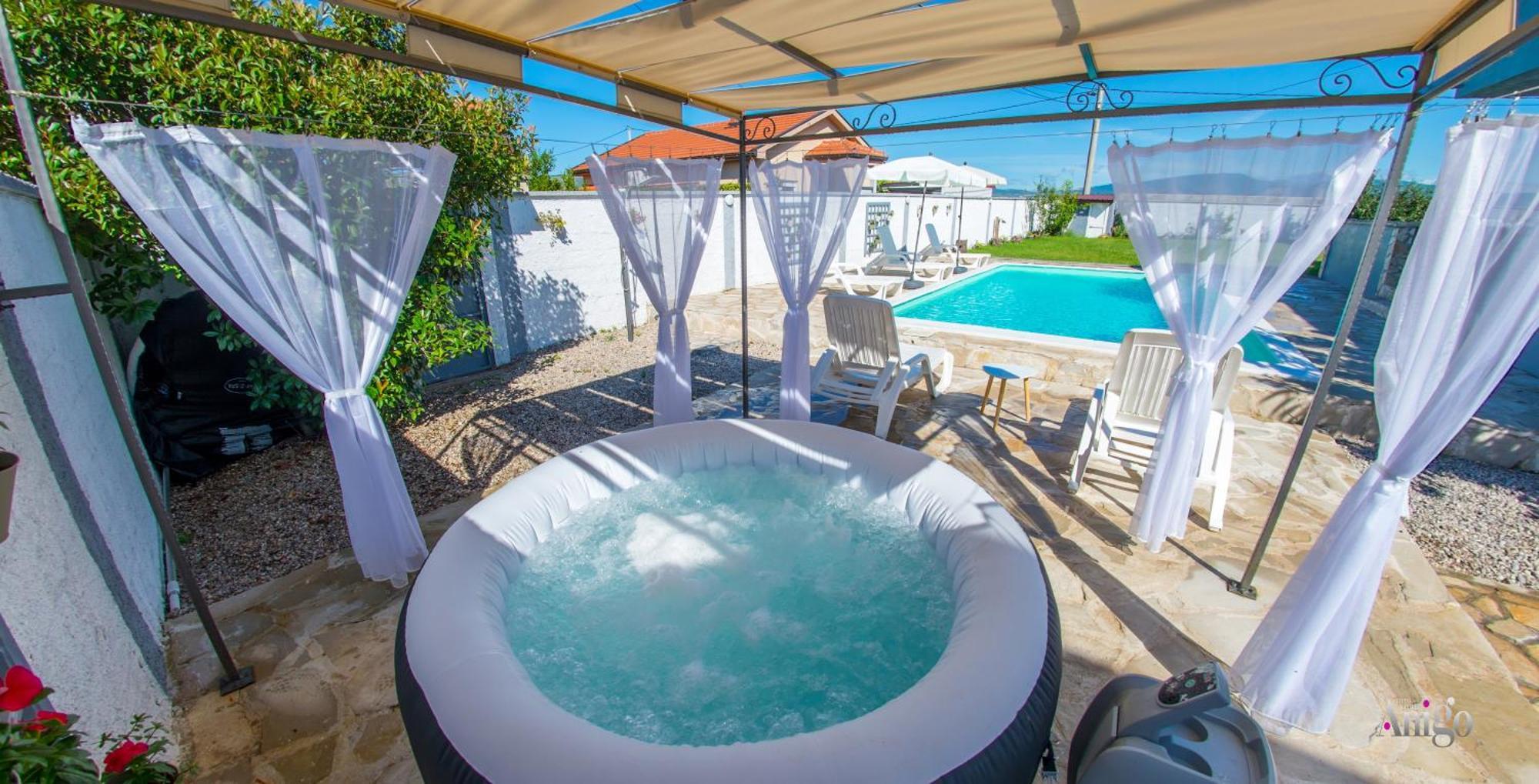 Pearl- With Private Pool Blagaj