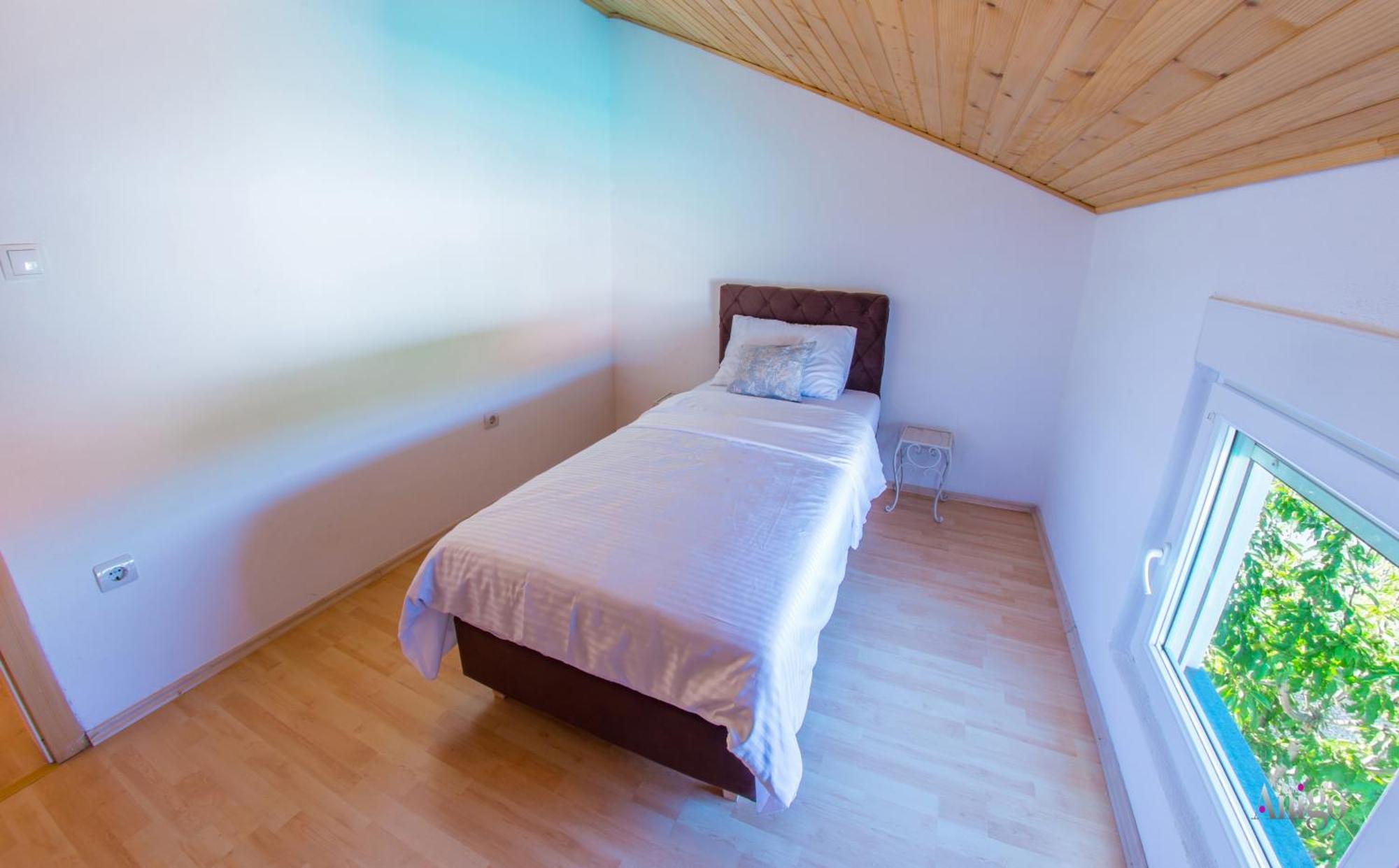 Pearl- With Private Pool Blagaj